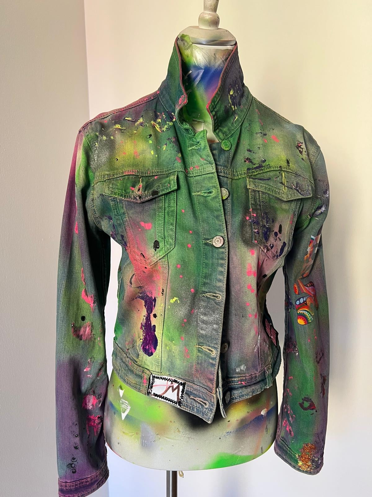 Giacca denim con simbolo Love &amp; Peace
