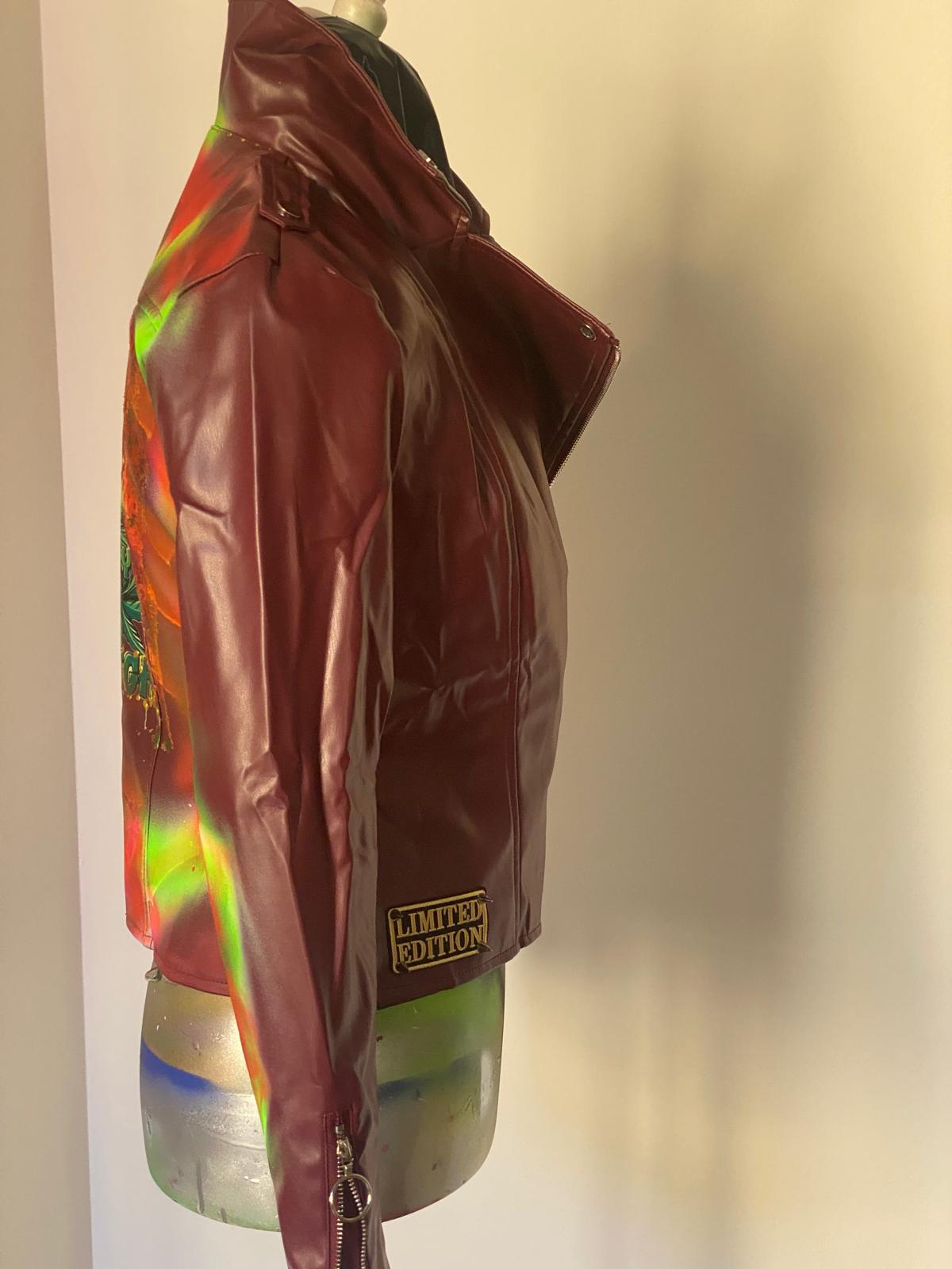 Giacca ecopelle elasticizzata color Vinaccia
