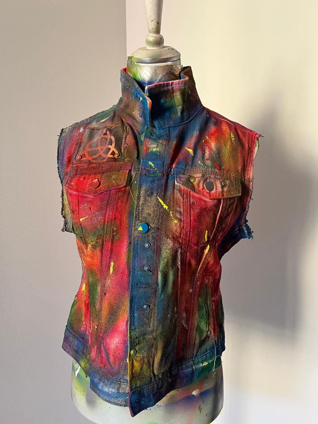 Gilet dipinto a mano