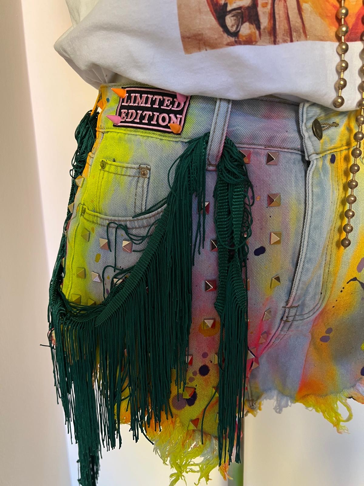 Pantaloncino borchiato