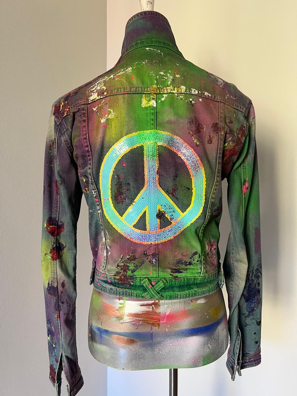 Giacca denim con simbolo Love &amp; Peace